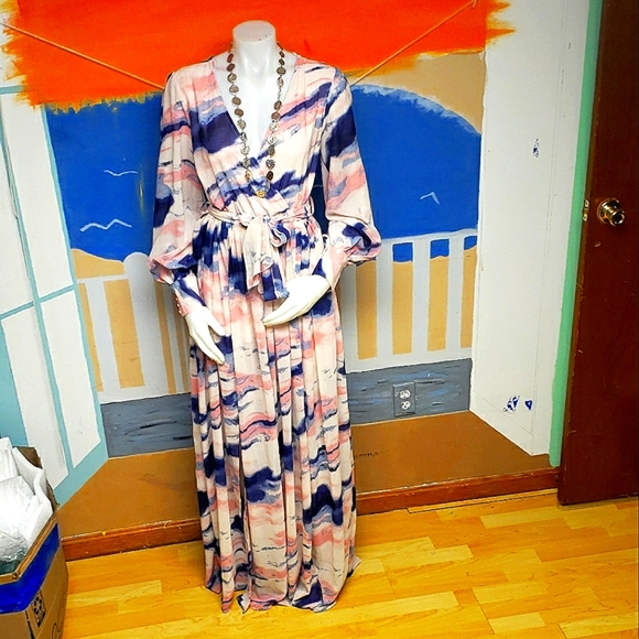 "Park Ave" Maxi Dress - Picture 4 of 16